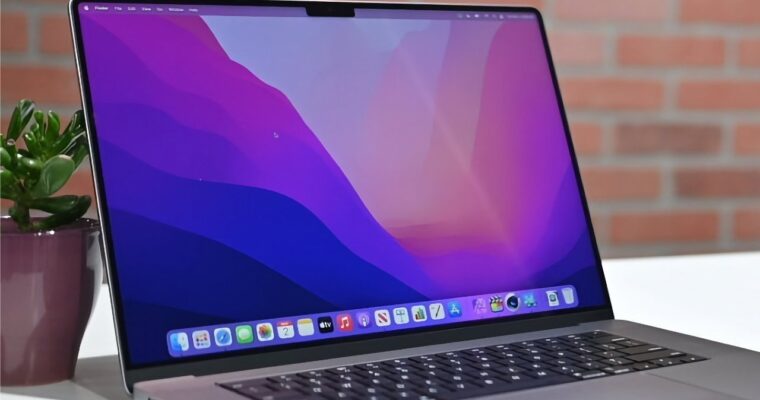 La cadena de suministro comienza a enviar pantallas para MacBook Pro M4