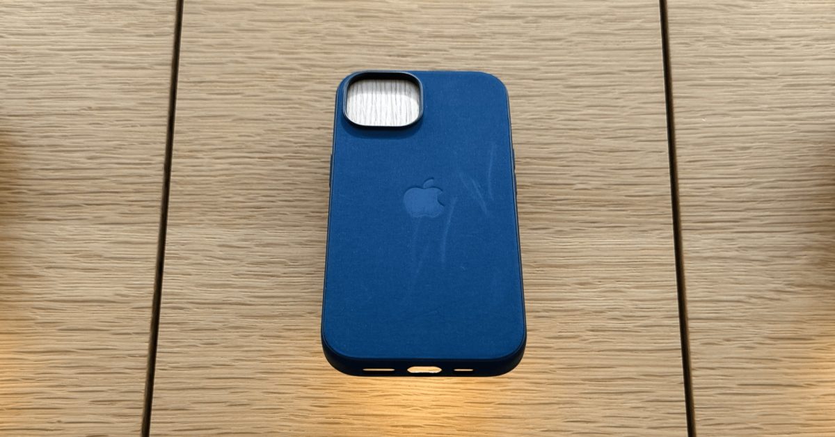 Accesorios tejidos de alta calidad agotándose antes del lanzamiento del iPhone 16.