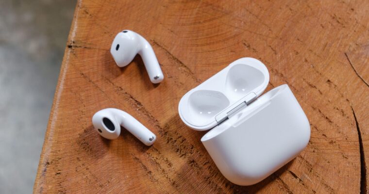 Reseña de los AirPods 4 – MacRumors: Opiniones y análisis completos